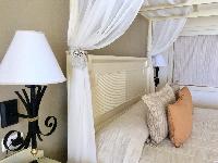 Room Bed Luxury Bahia Principe Runaway