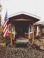 Snohomish County Cabin in the Woods Cozy rustic remote