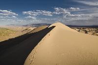 Khongor Sand Dunes
